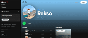 Musician Rekso playing on UK Talk Radio 